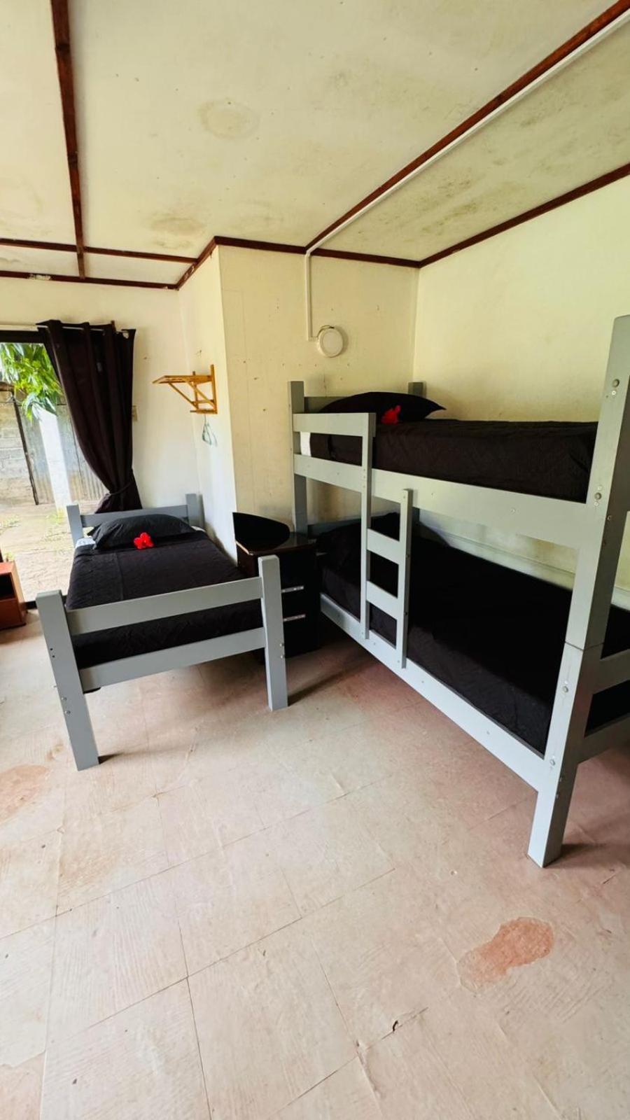 Mata Nui Eco Hostel Hanga Roa Buitenkant foto