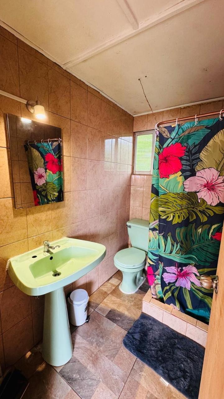 Mata Nui Eco Hostel Hanga Roa Buitenkant foto
